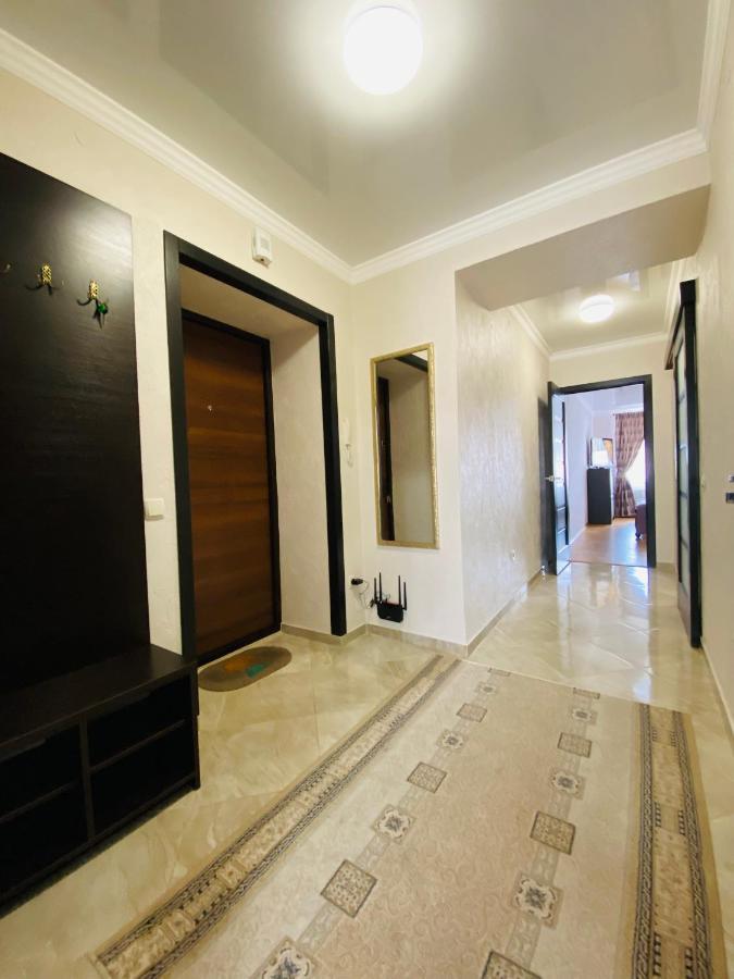 Apartament Центр. Поруч Парк Та Став Tarnopol Zewnętrze zdjęcie