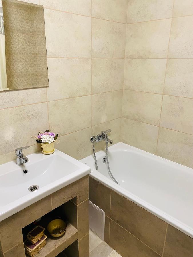 Apartament Центр. Поруч Парк Та Став Tarnopol Zewnętrze zdjęcie