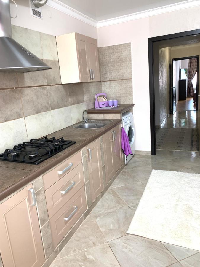 Apartament Центр. Поруч Парк Та Став Tarnopol Zewnętrze zdjęcie