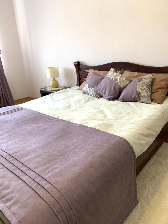 Apartament Центр. Поруч Парк Та Став Tarnopol Zewnętrze zdjęcie